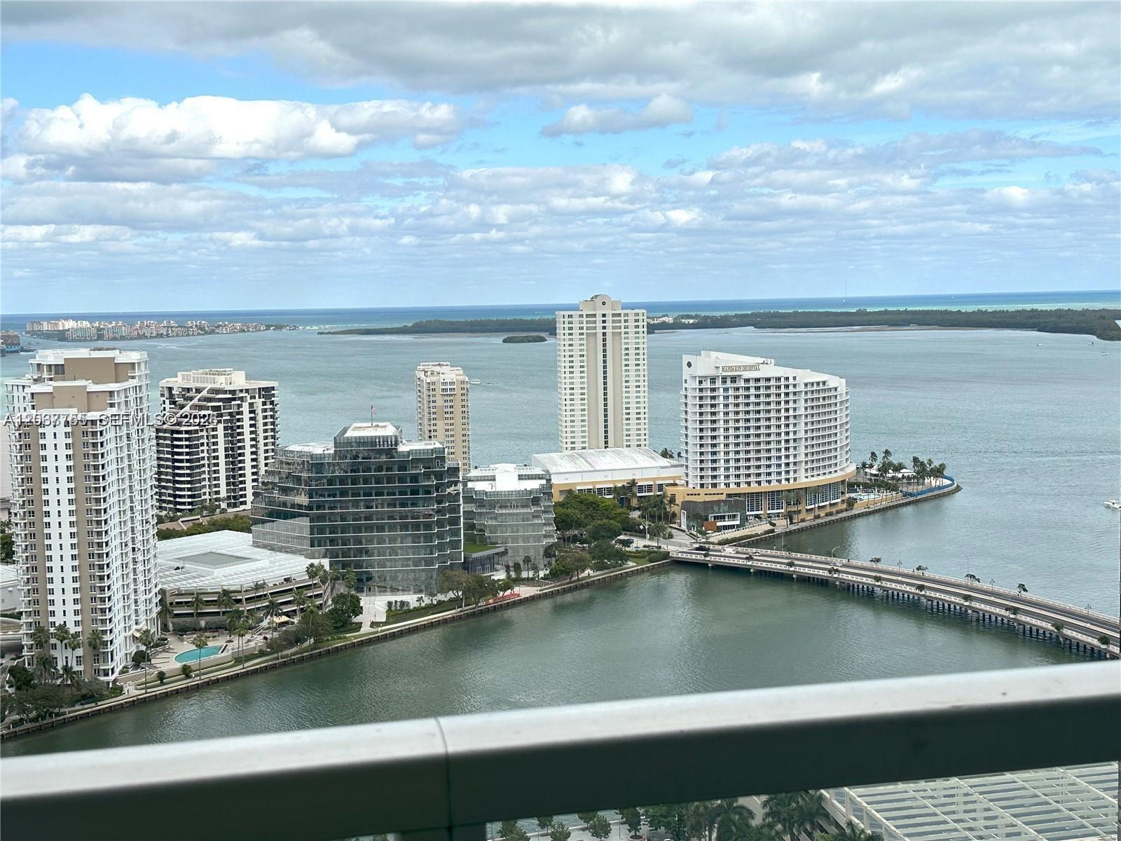 500 Brickell Ave # 3302, Miami FL 33131