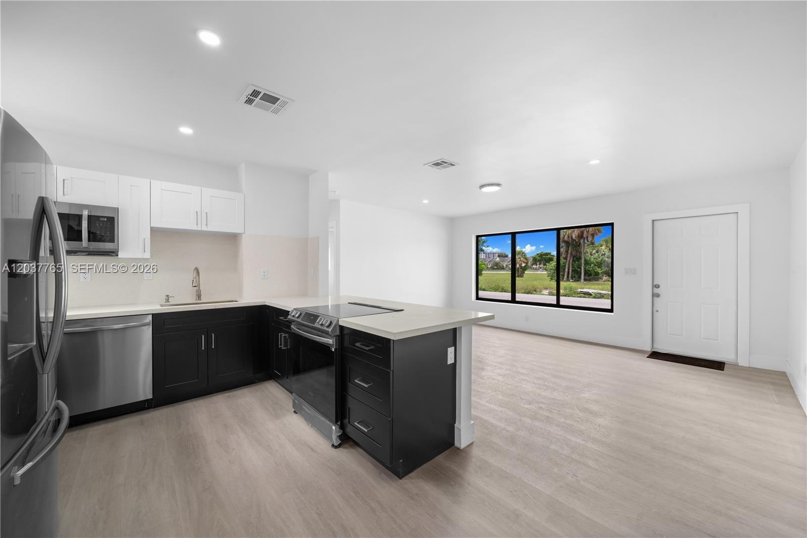 2983 NW 1st St, Pompano Beach FL 33069 photo 3