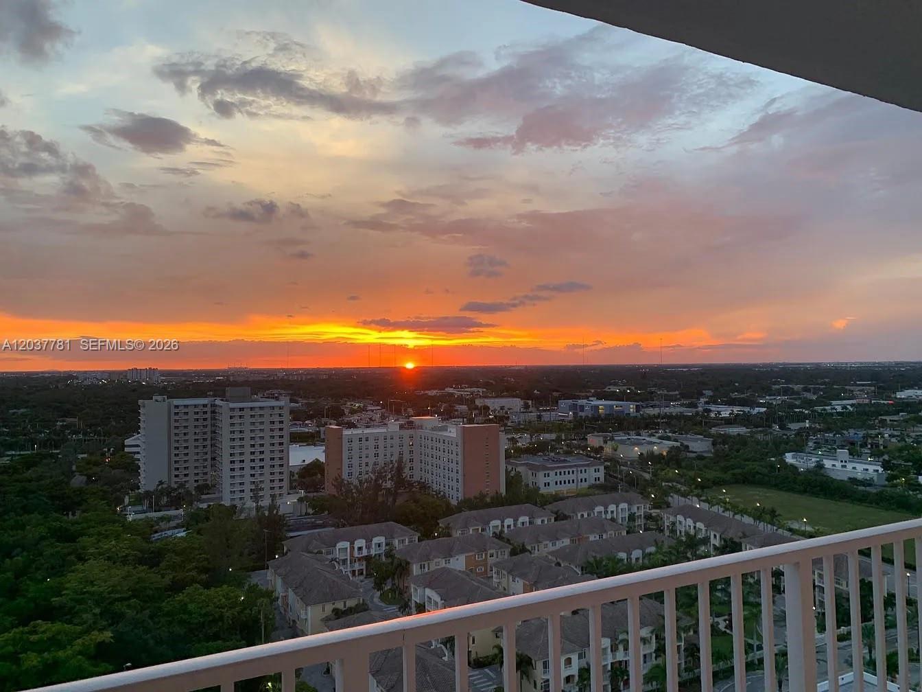 2801 NE 183rd St # 2107W, Aventura FL 33160 photo 2