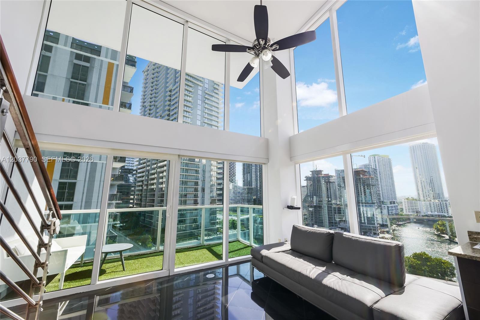 41 SE 5th St # 1116, Miami FL 33131 photo 3
