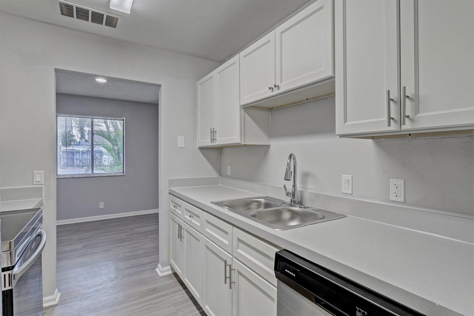 9186 Roan Lane, West Palm Beach FL 33403 photo 3