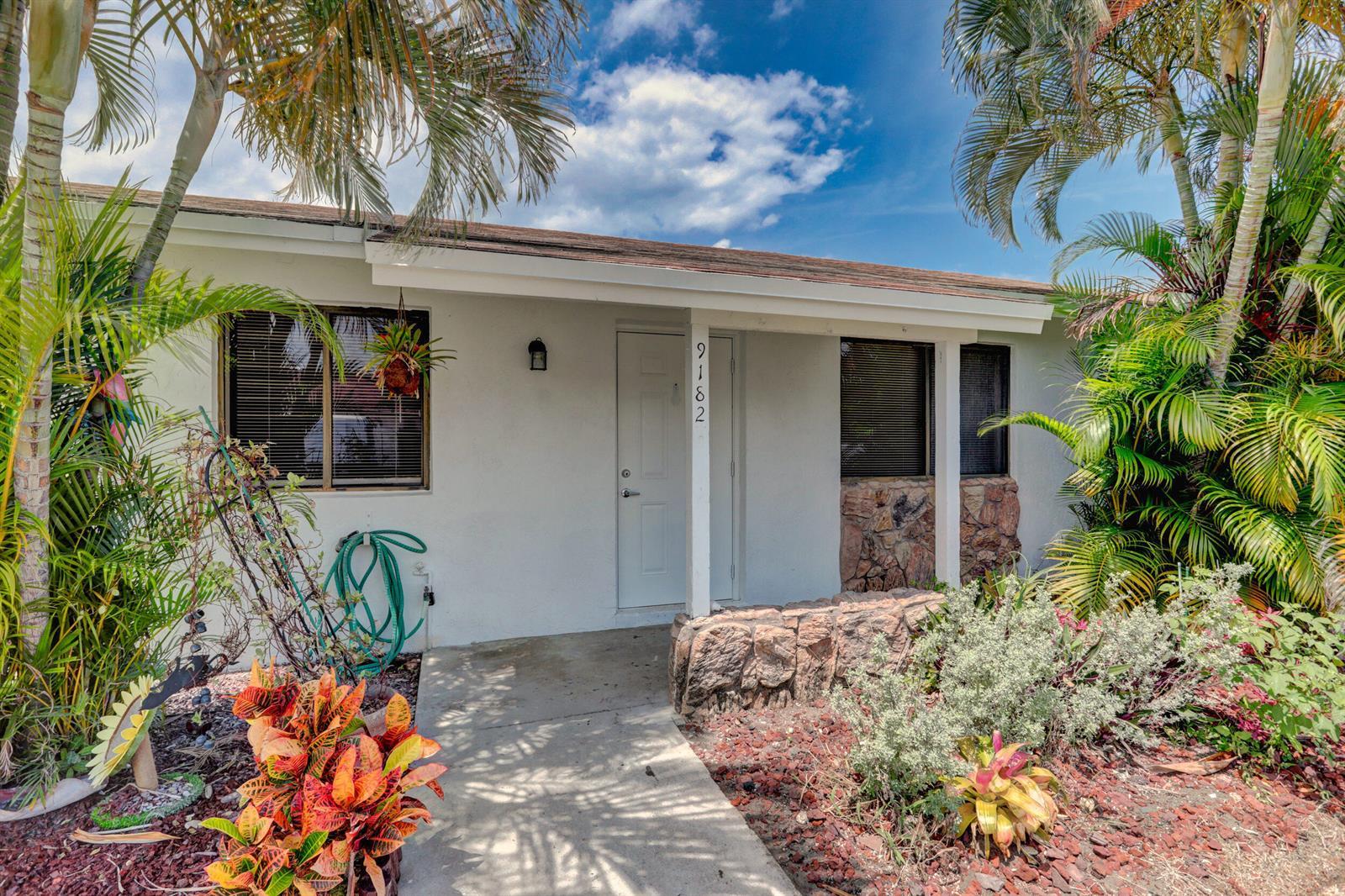 9186 Roan Lane, West Palm Beach FL 33403