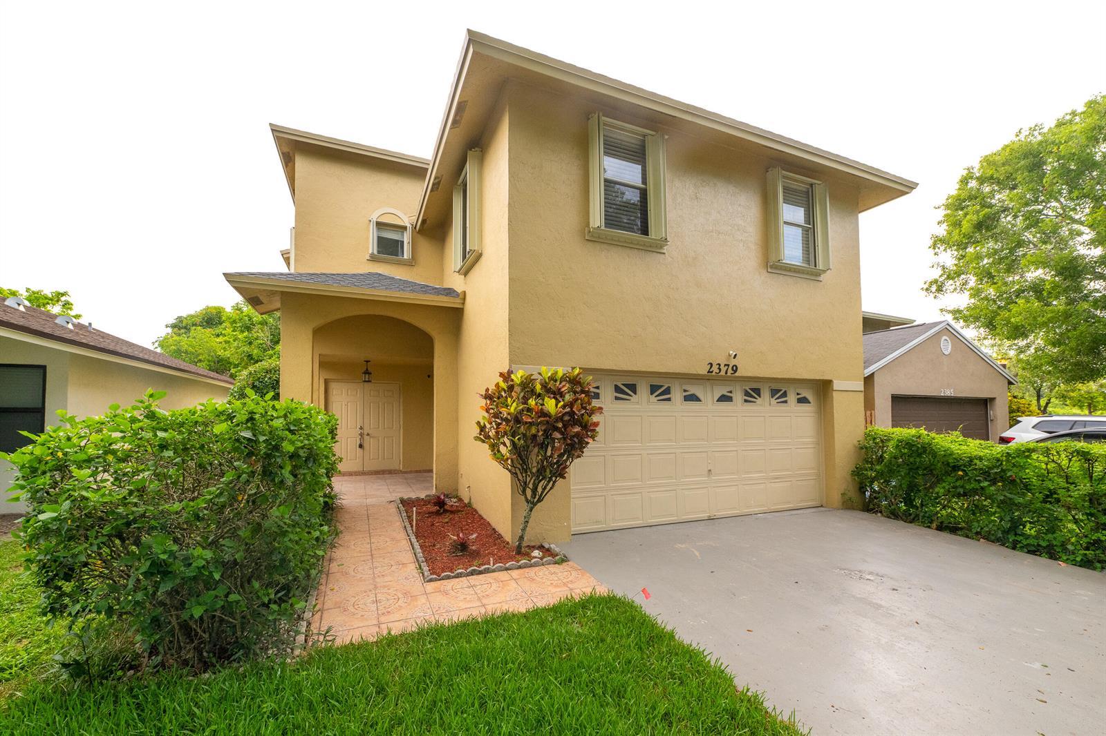 2379 NW 33rd Terrace, Coconut Creek FL 33066 photo 2
