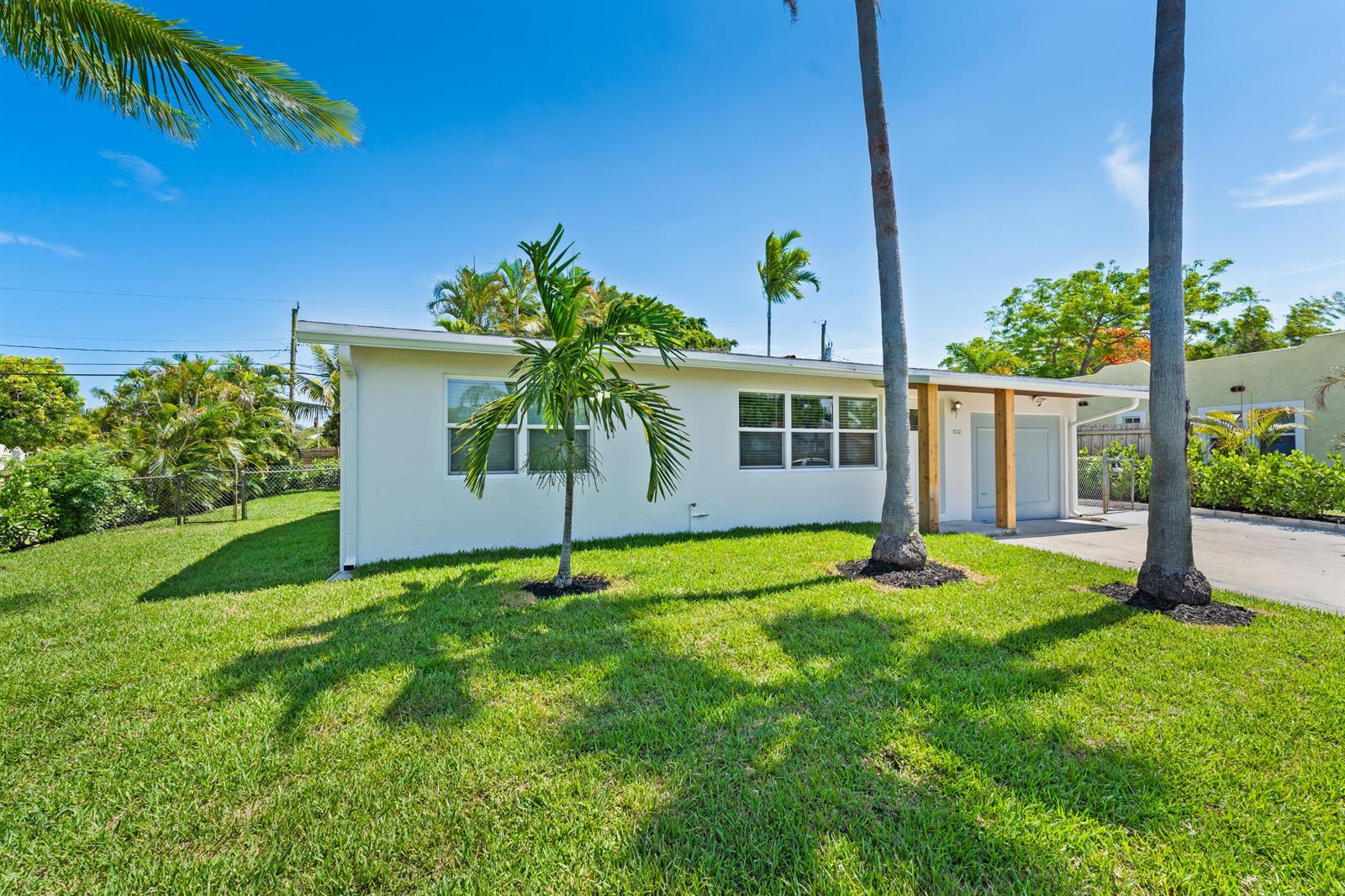 802 Lytle Street, West Palm Beach FL 33405 photo 2