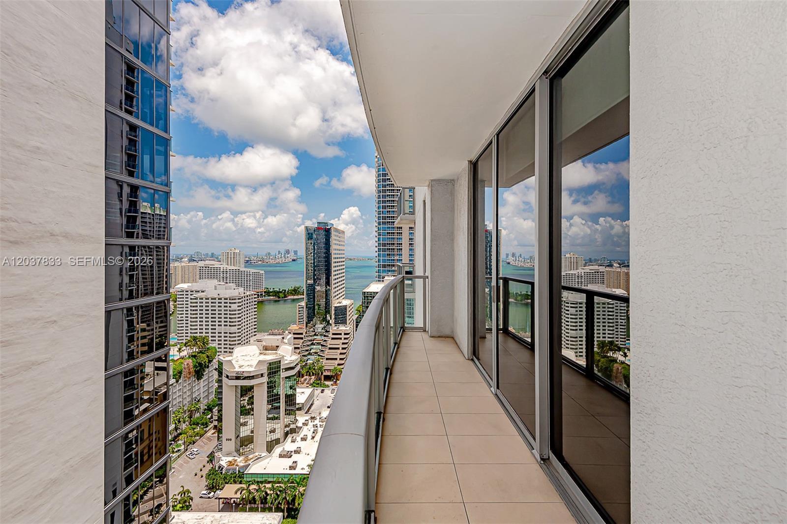 1050 Brickell Ave # 2822, Miami FL 33131 photo 2