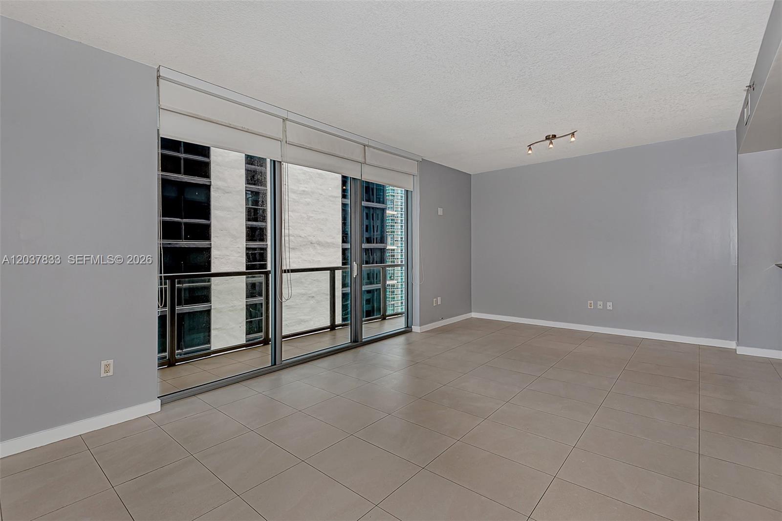 1050 Brickell Ave # 2822, Miami FL 33131 photo 3