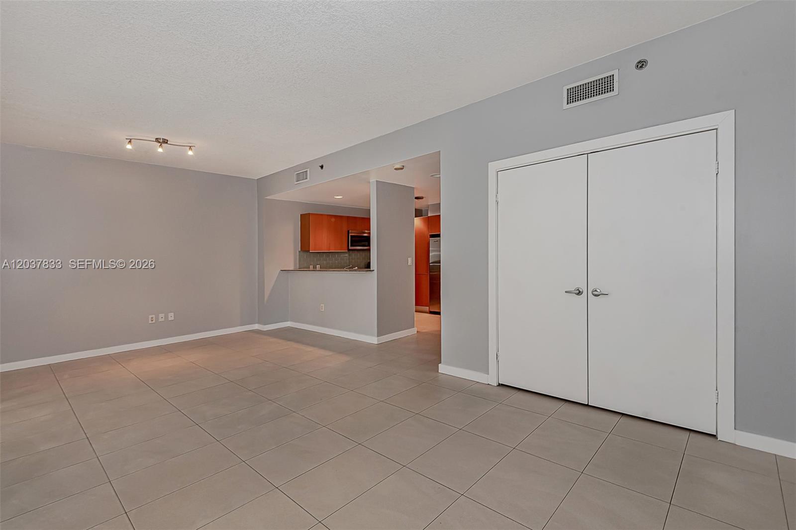 1050 Brickell Ave # 2822, Miami FL 33131 photo 5
