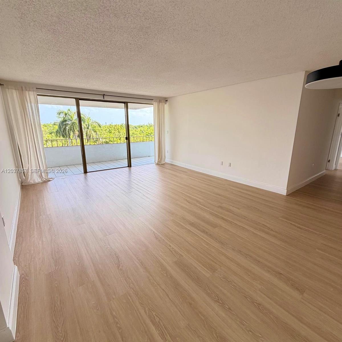 155 Ocean Lane Dr # 504, Key Biscayne FL 33149 photo 2