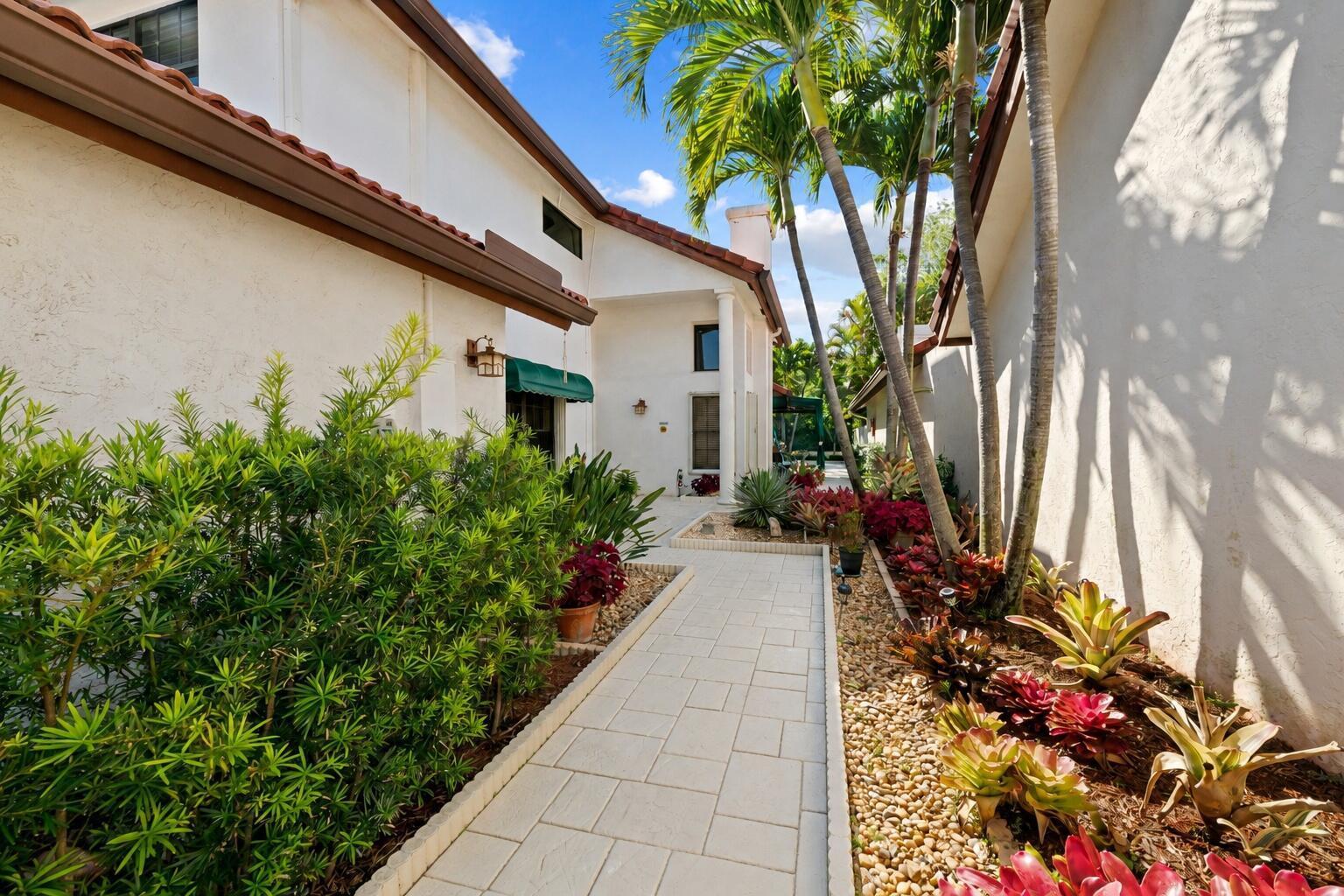 21718 Club Villa Terrace, Boca Raton FL 33433 photo 2