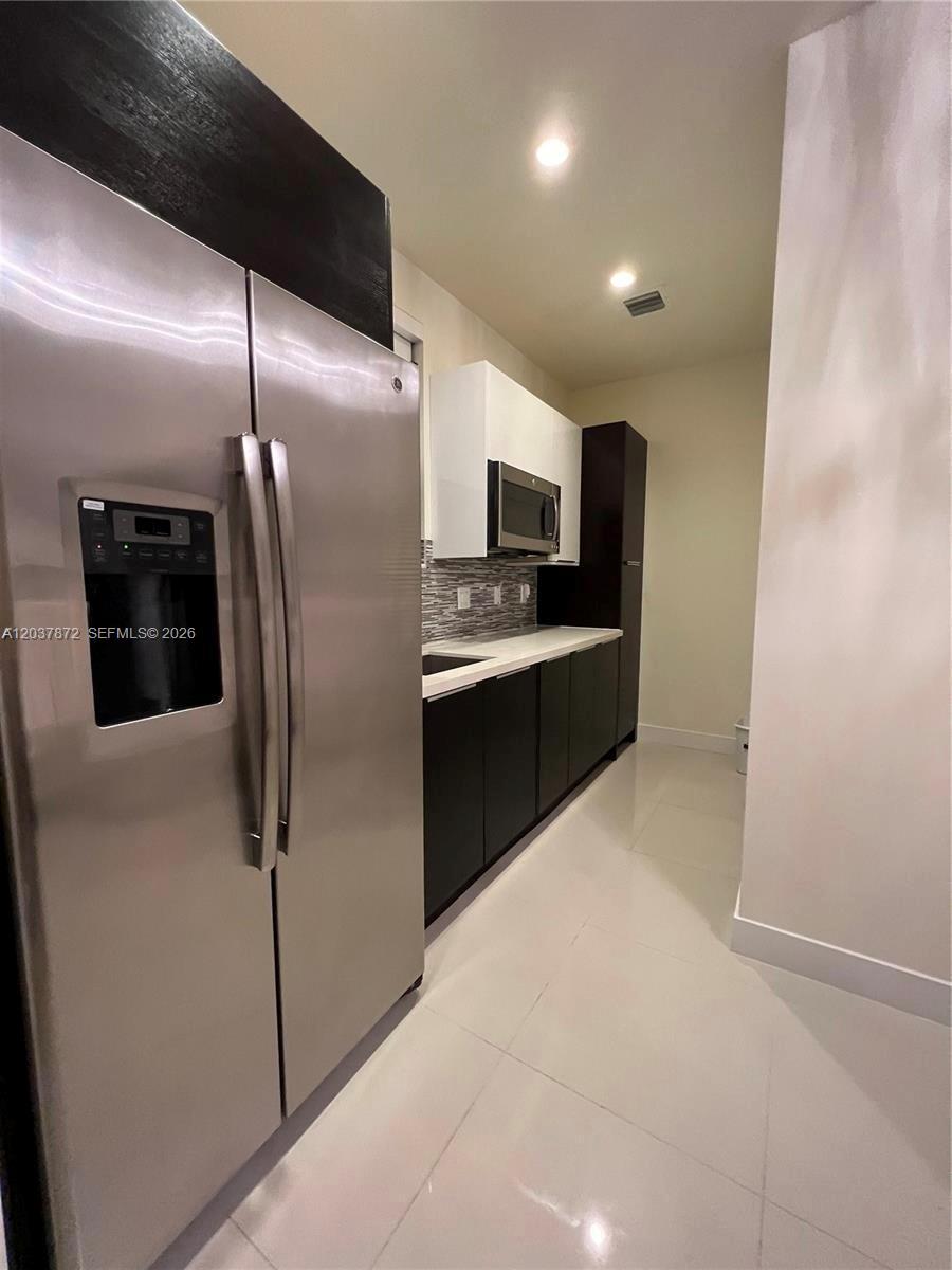 6421 NW 104th Path, Doral FL 33178 photo 3