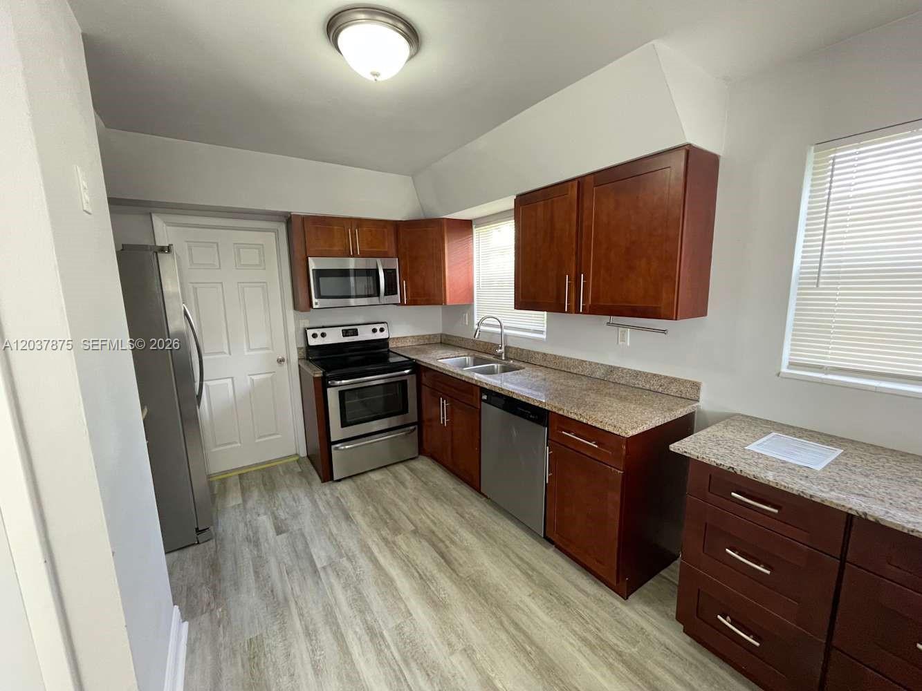 Lauderdale Lakes, FL 33309 photo 3