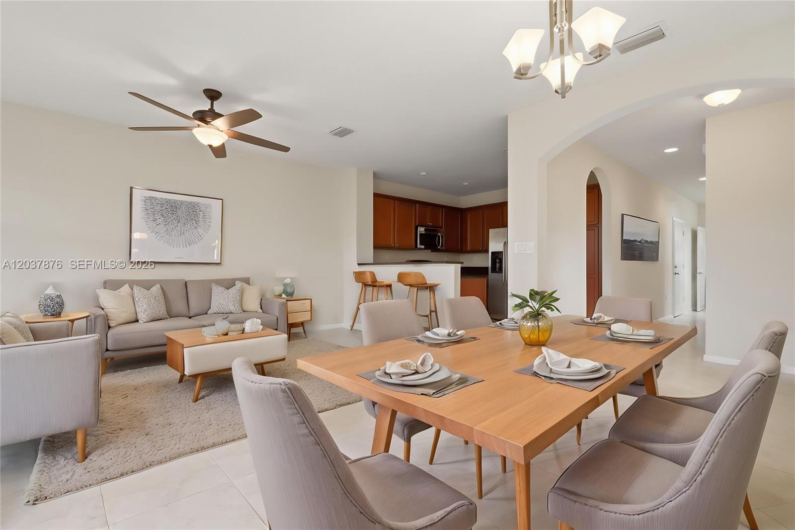277 Las Brisas Cir, Sunrise FL 33326 photo 4