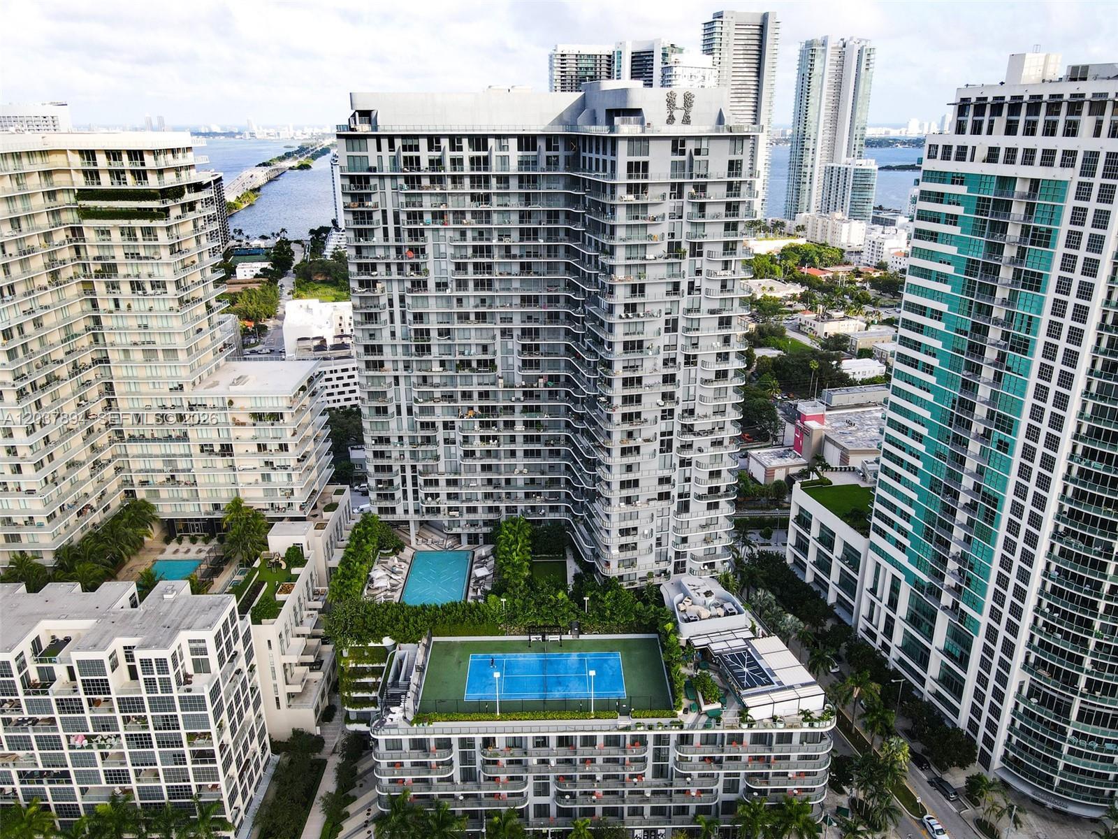 121 NE 34th St # 3006, Miami FL 33137 photo 2