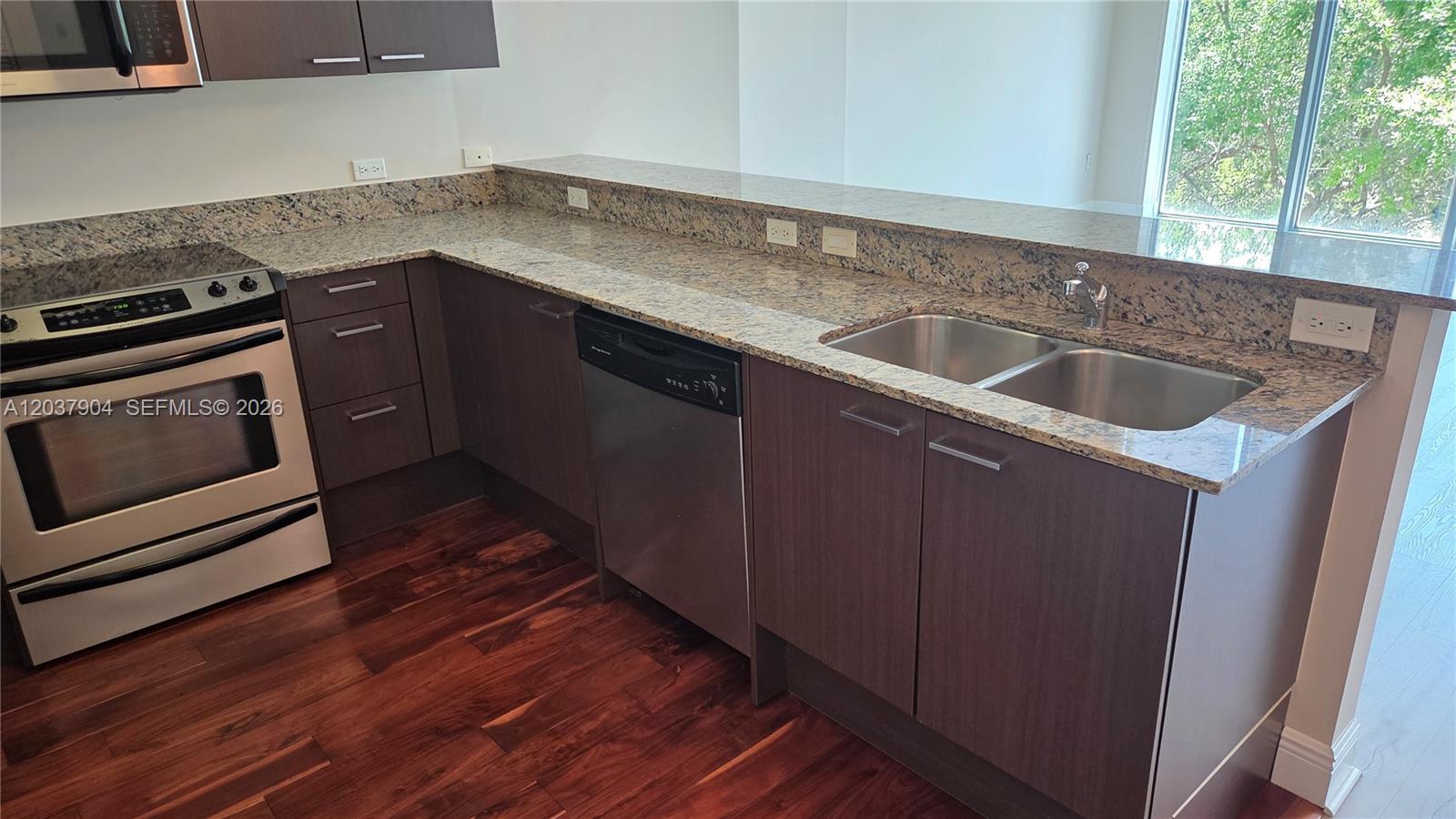 3001 SW 27th Ave # L402, Miami FL 33133 photo 2