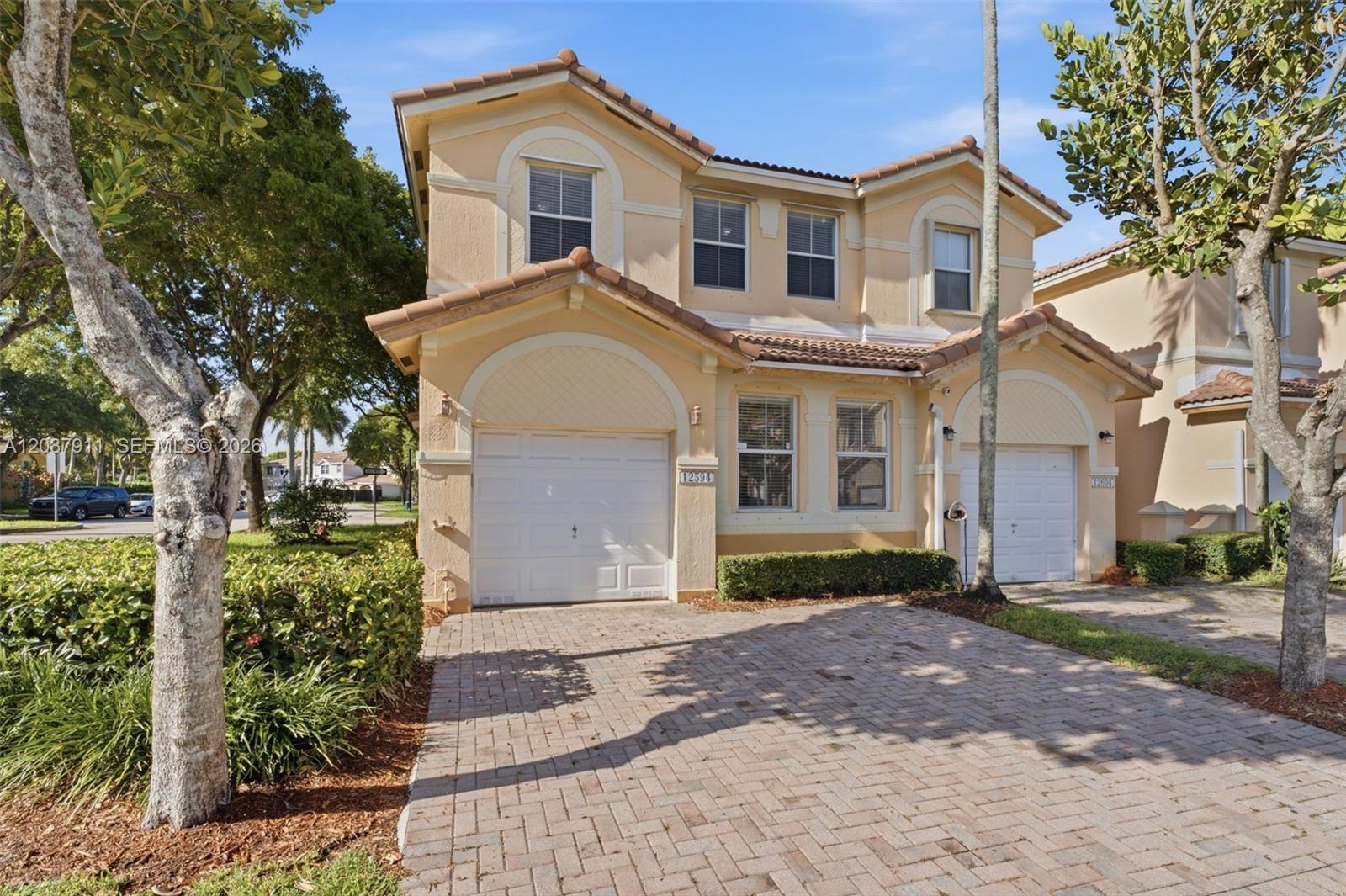12594 SW 122nd St, Miami FL 33186 photo 2