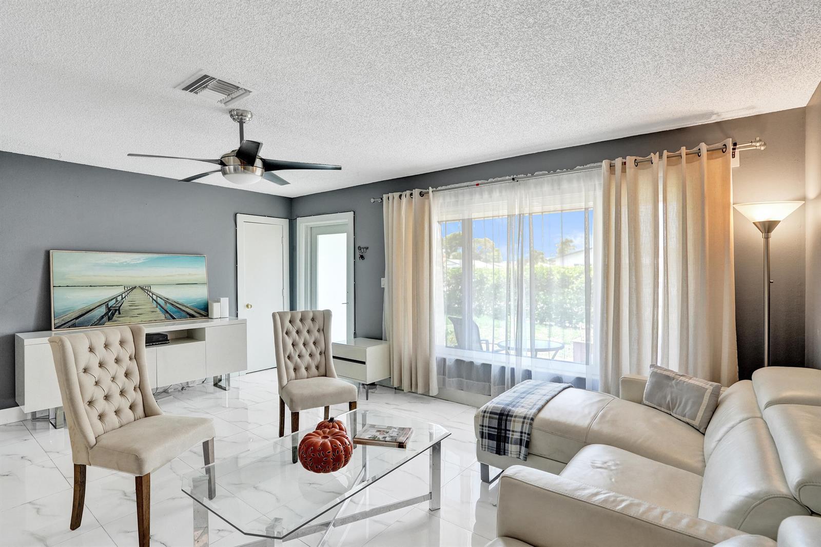 307 SE 14th Place, Deerfield Beach FL 33441 photo 3
