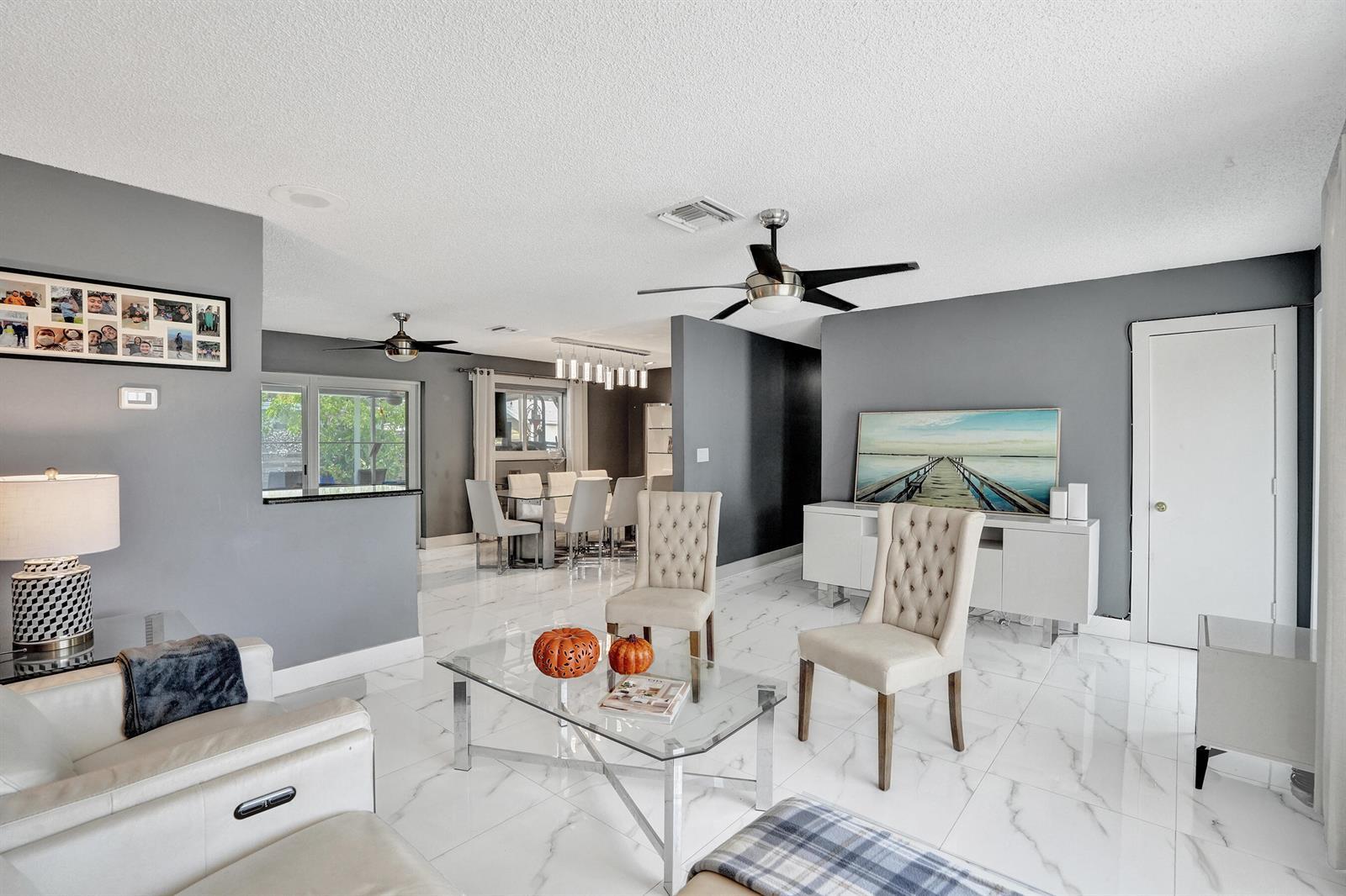 307 SE 14th Place, Deerfield Beach FL 33441 photo 4