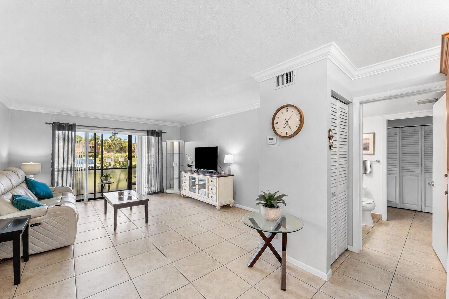 1108 Green Pine Boulevard # E1, West Palm Beach FL 33409 photo 5