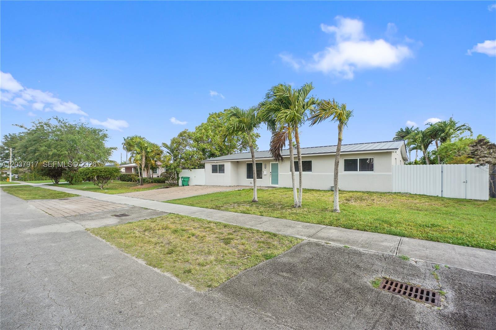 10501 SW 53rd St, Miami FL 33165 photo 4
