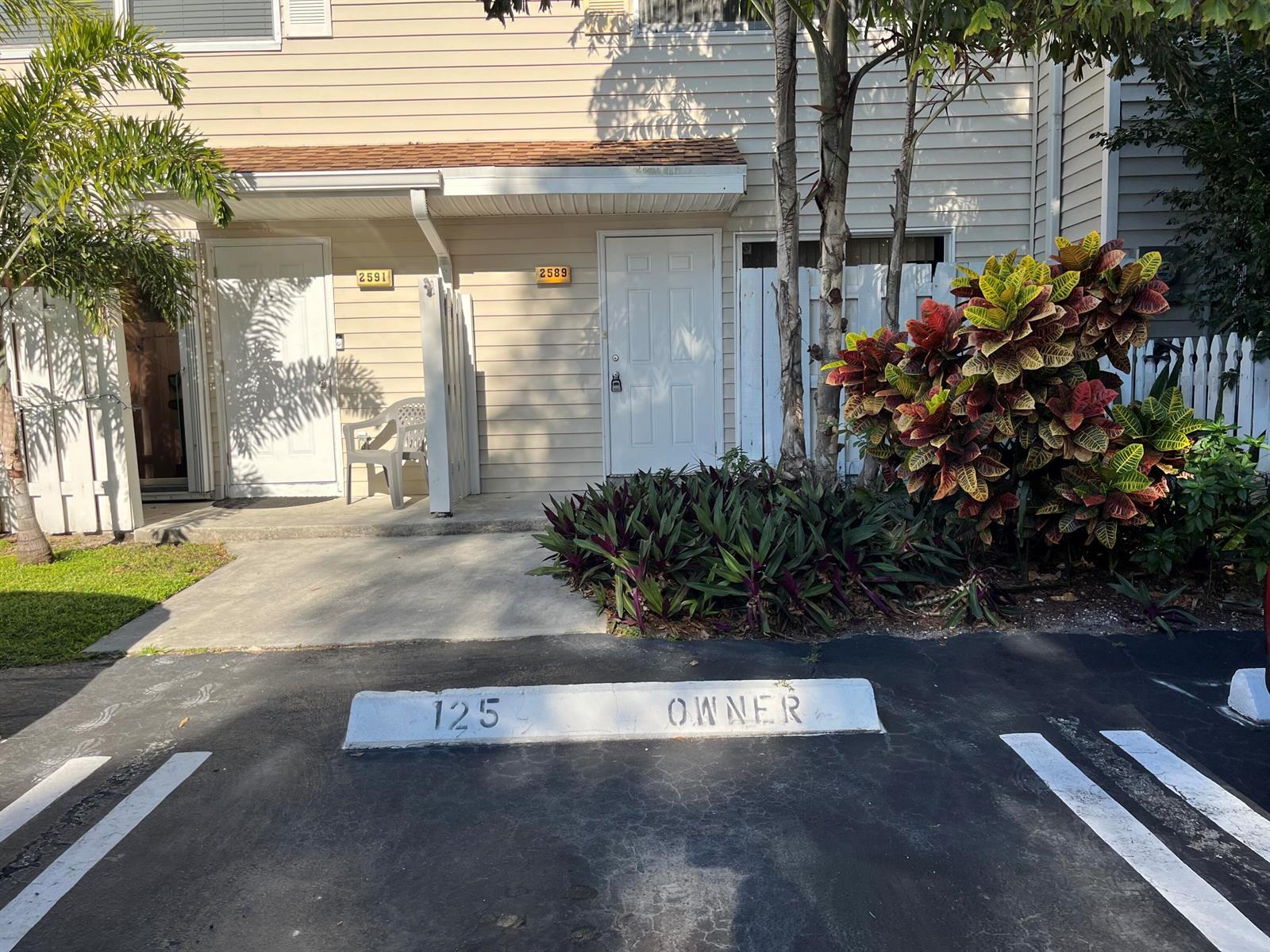 2589 NE 15th Street, Pompano Beach FL 33062 photo 3