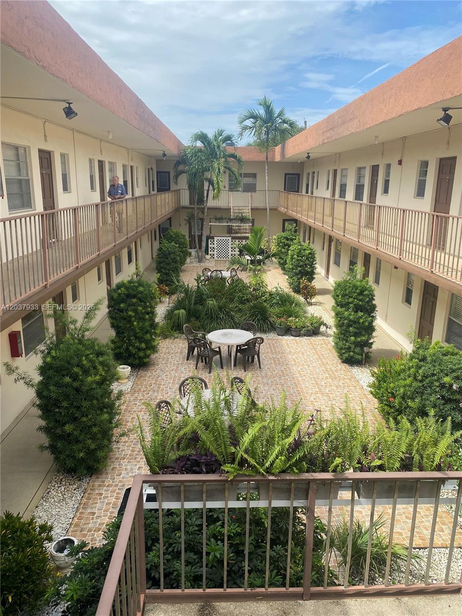 415 NE 2nd St # 222, Hallandale Beach FL 33009