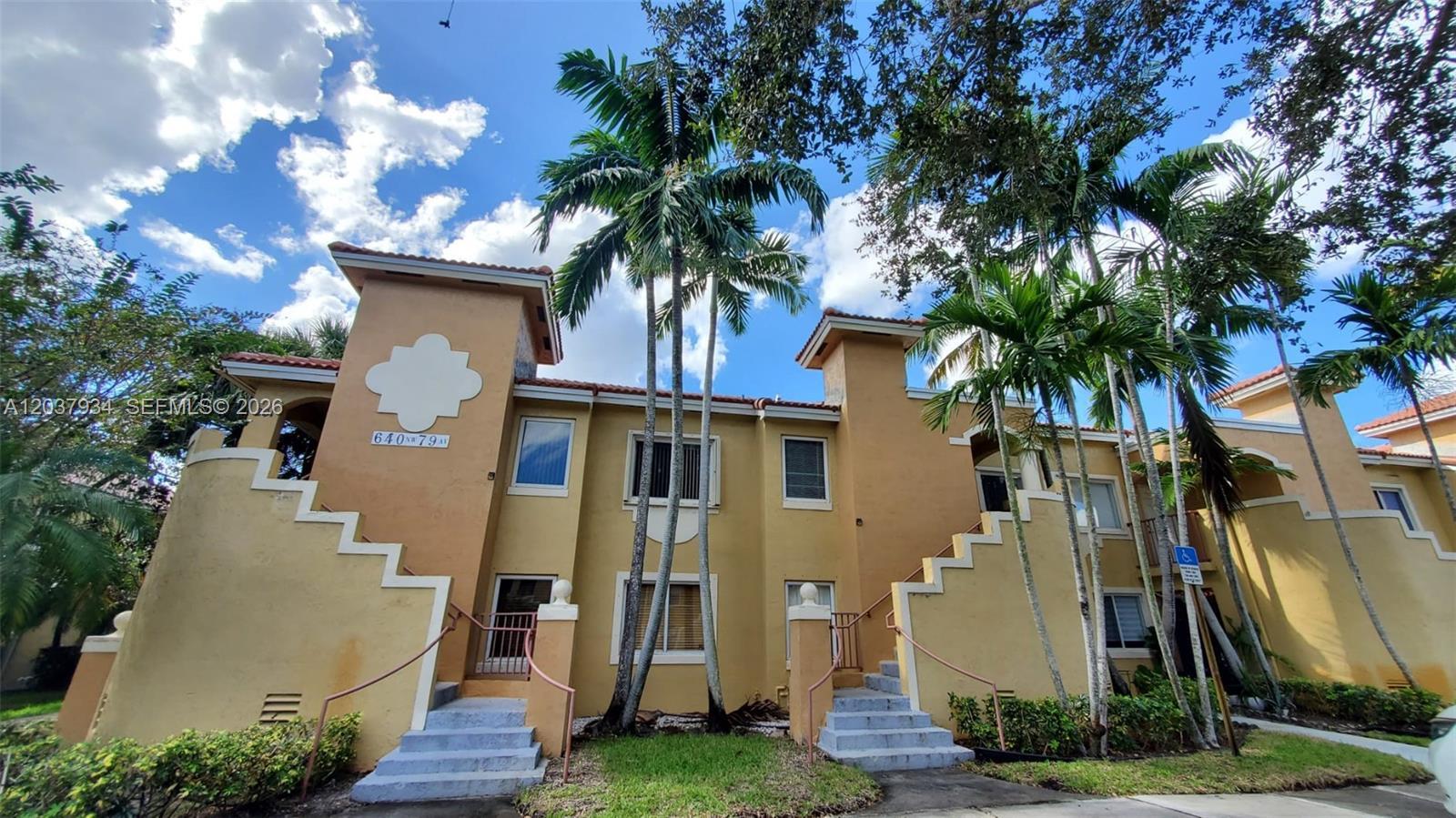640 NW 79th Ave # 202, Pembroke Pines FL 33024