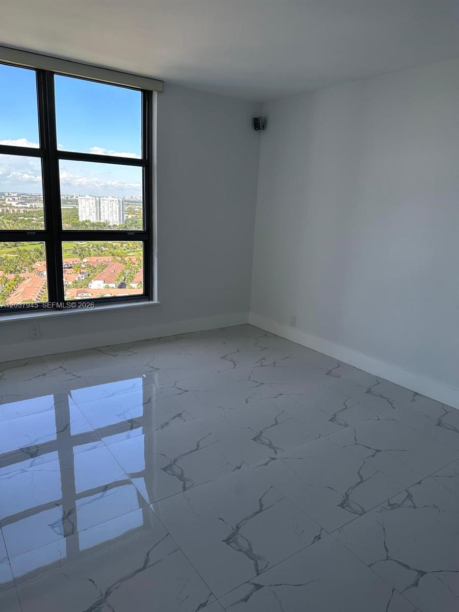 3530 Mystic Pointe Dr # 3208, Aventura FL 33180 photo 5