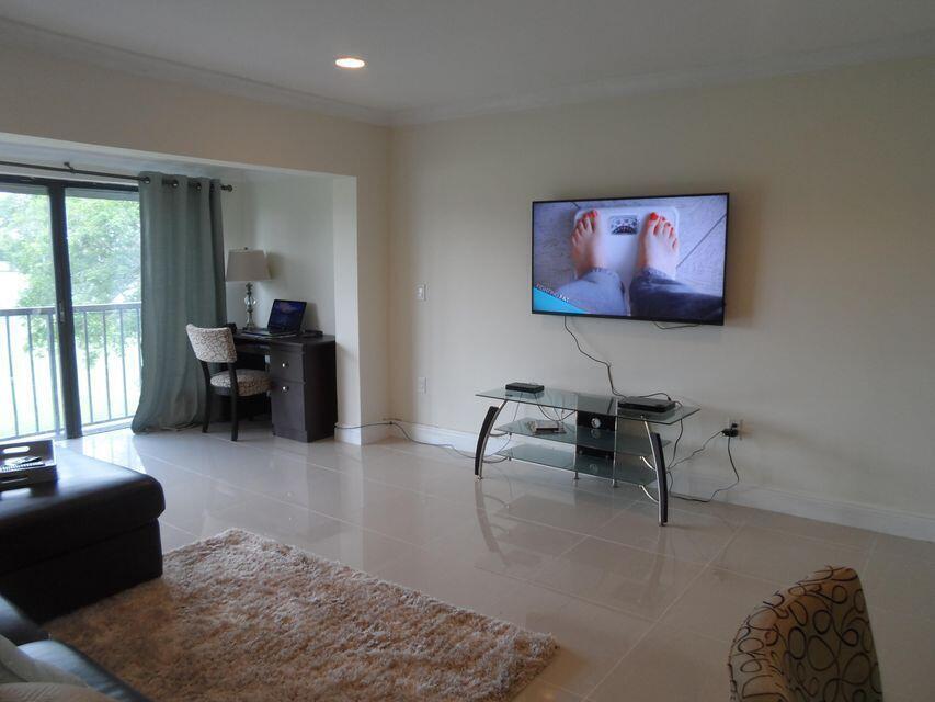 4832 Esedra Court # 305, Lake Worth FL 33467 photo 4