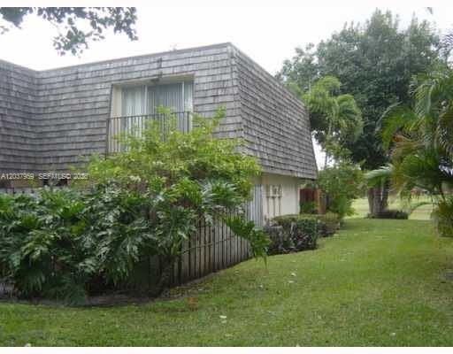 2060 SW 90th Ave # 18, Davie FL 33324