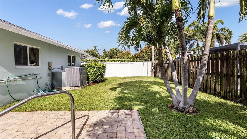 1041 SW 4th Street, Boca Raton FL 33486 photo 4