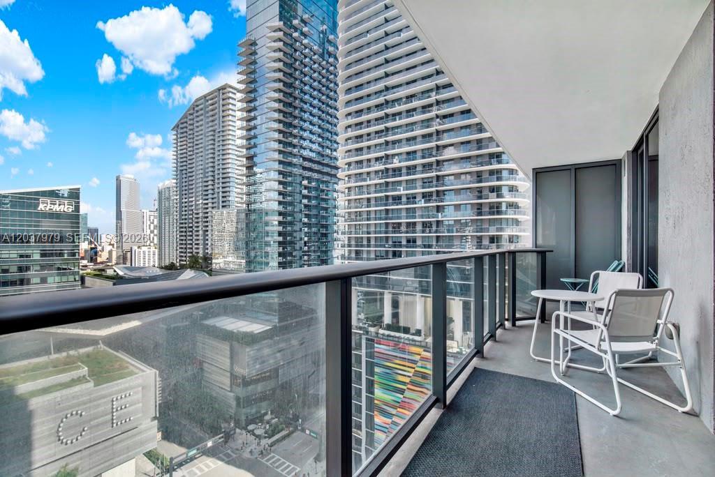 45 SW 9th St # 1609, Miami FL 33130 photo 4