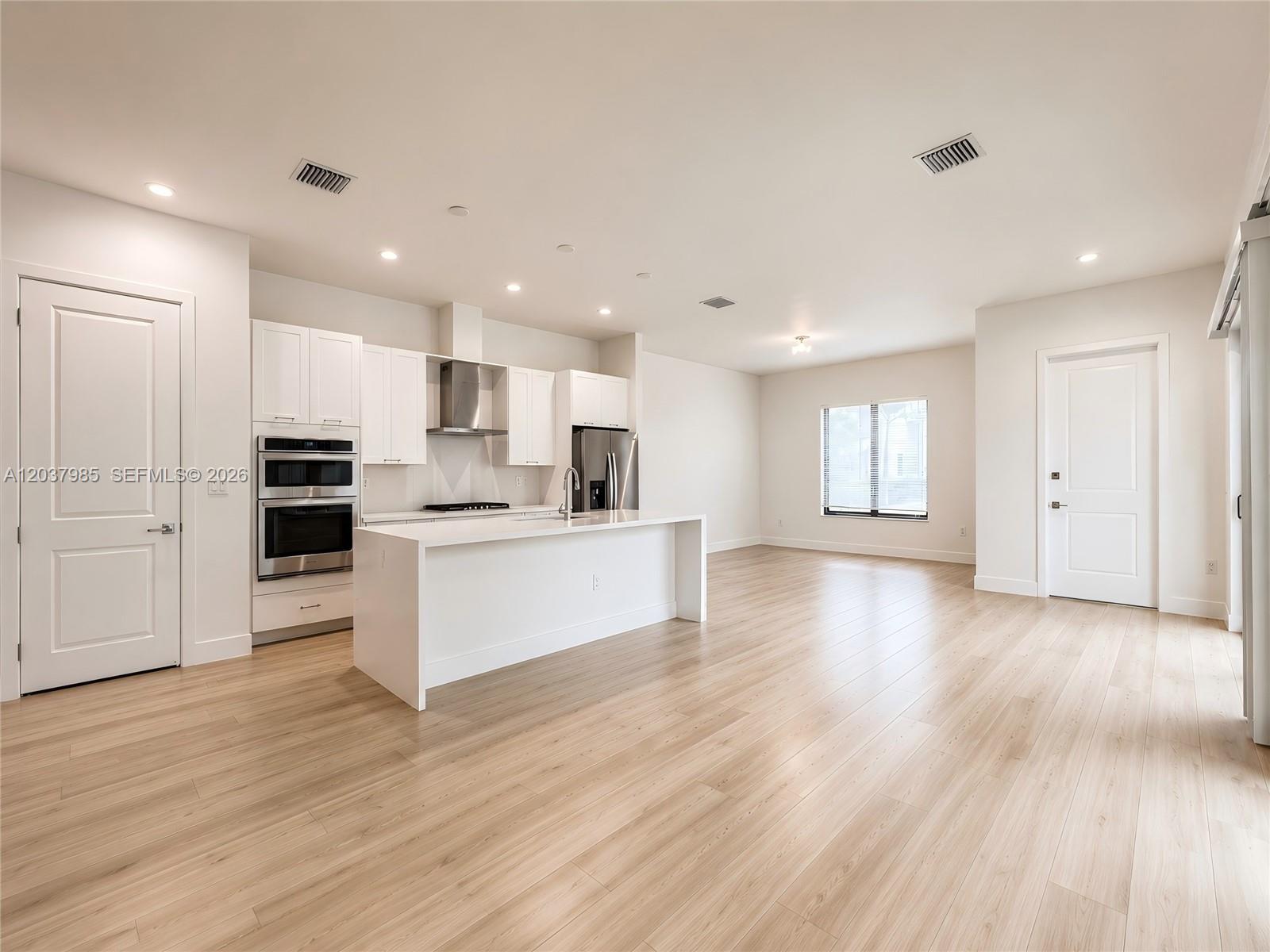 8185 NW 42nd St # 8185, Doral FL 33166 photo 2