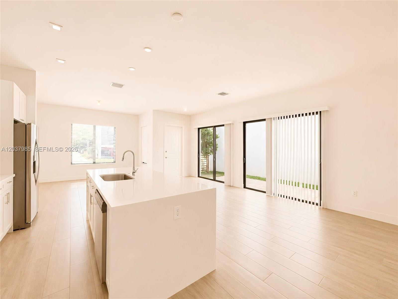 8185 NW 42nd St # 8185, Doral FL 33166
