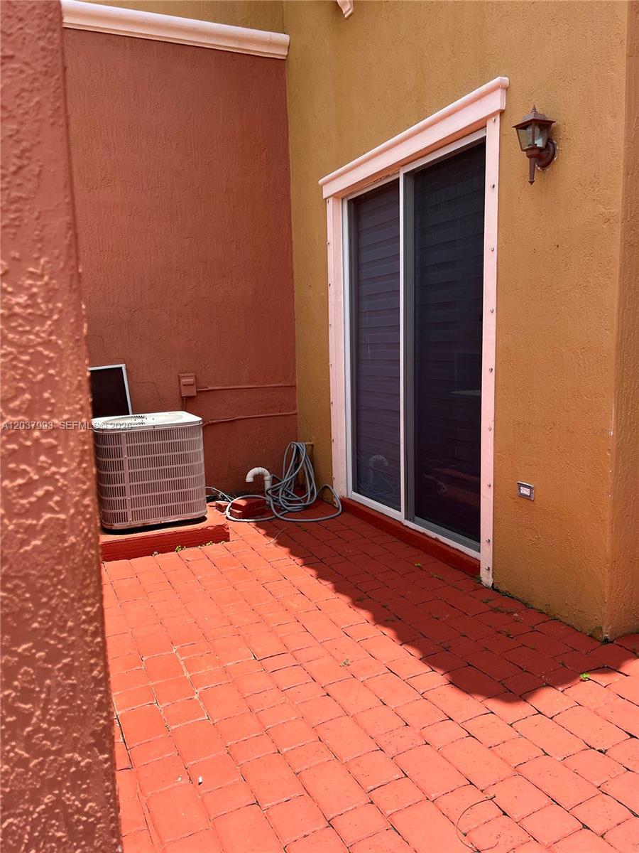 Pembroke Pines, FL 33025 photo 5