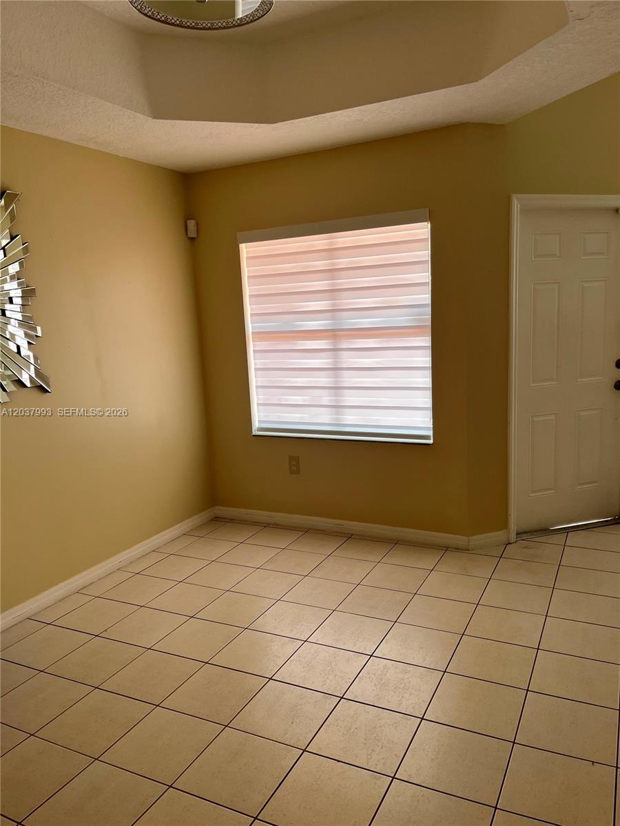 Pembroke Pines, FL 33025 photo 4