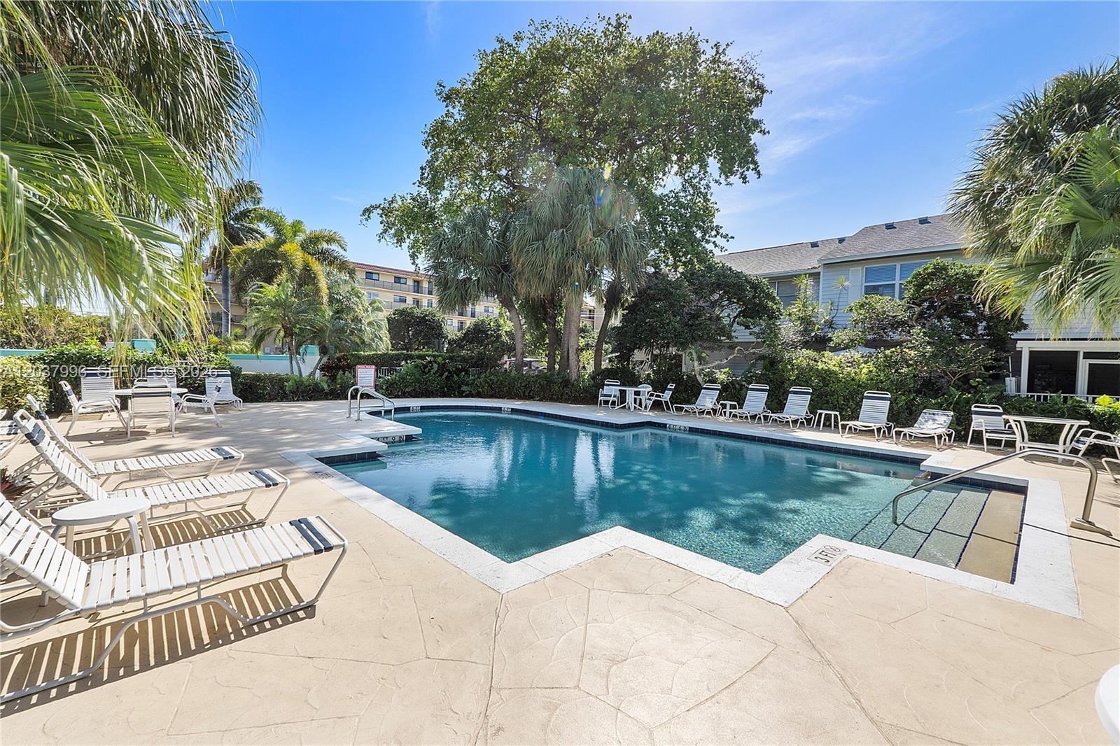 Pompano Beach, FL 33062 photo 2