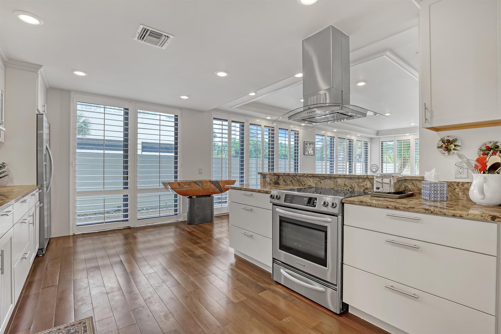 3400 N Ocean Drive # 101, Singer Island FL 33404 photo 5
