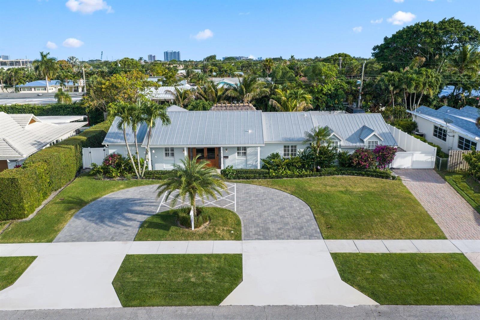 418 Oyster Road, North Palm Beach FL 33408 photo 2