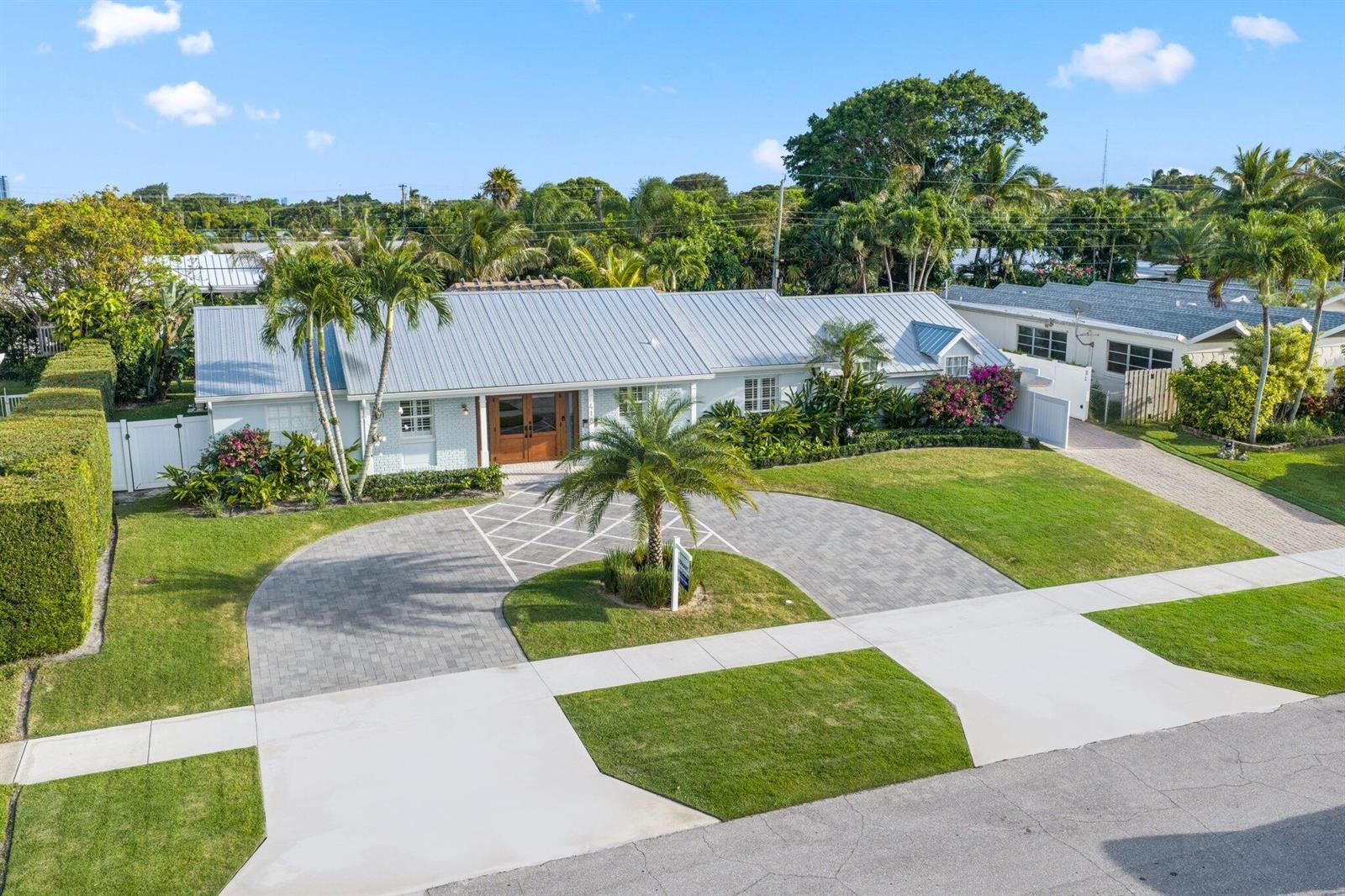 418 Oyster Road, North Palm Beach FL 33408