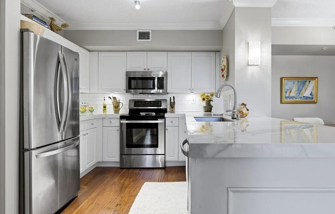 651 Okeechobee Boulevard Unit 309, West Palm Beach FL 33401 photo 4