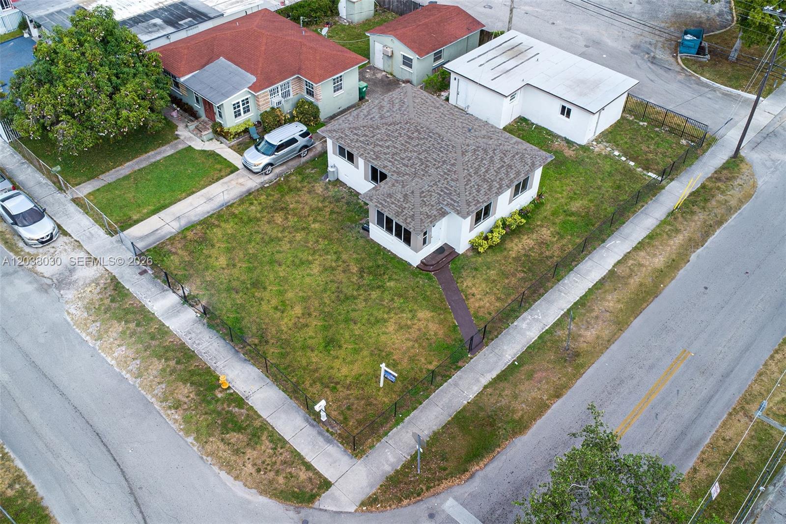 2501 NW 55th Ter, Miami FL 33142 photo 3