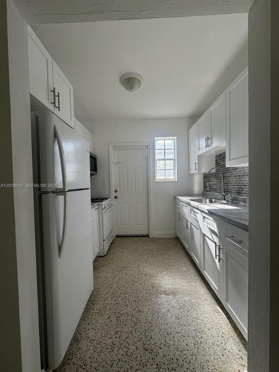 735 83rd St # 3, Miami Beach FL 33141 photo 4