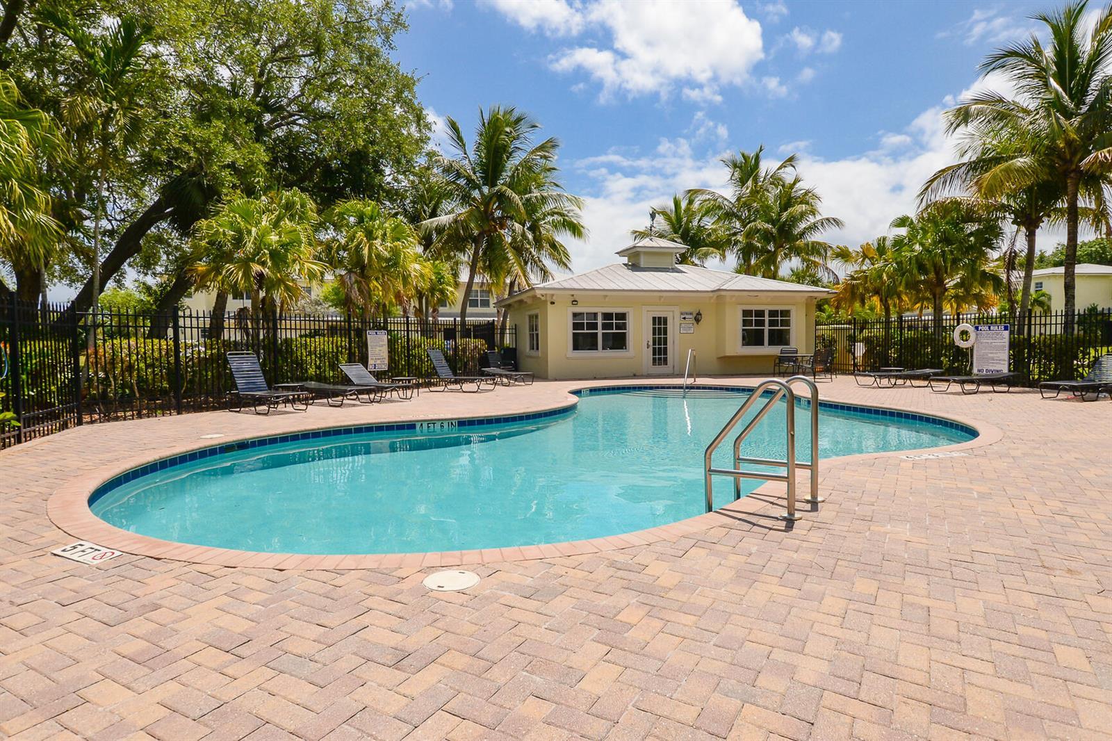3904 Sabal Way, Fort Pierce FL 34981 photo 3