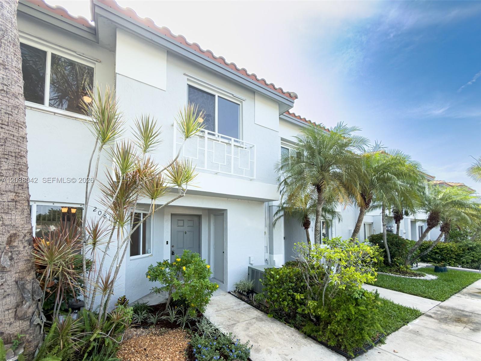 20811 NW 3rd Ln, Pembroke Pines FL 33029