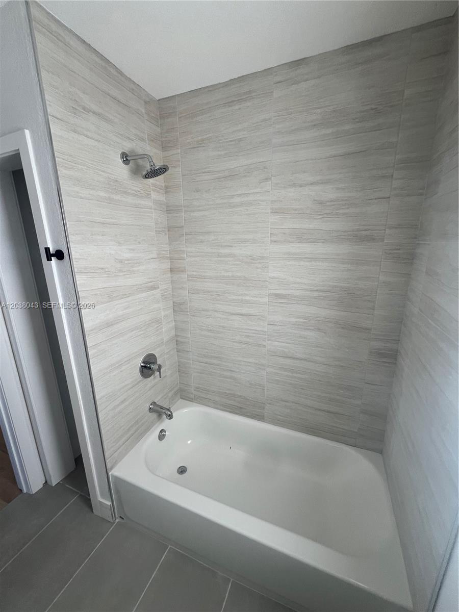 1706 Arthur St, Hollywood FL 33020 photo 4