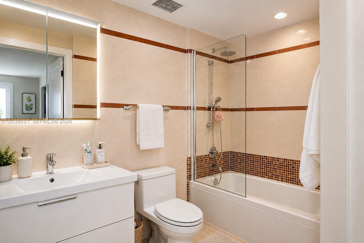 110 Washington Ave # 1512, Miami Beach FL 33139 photo 4