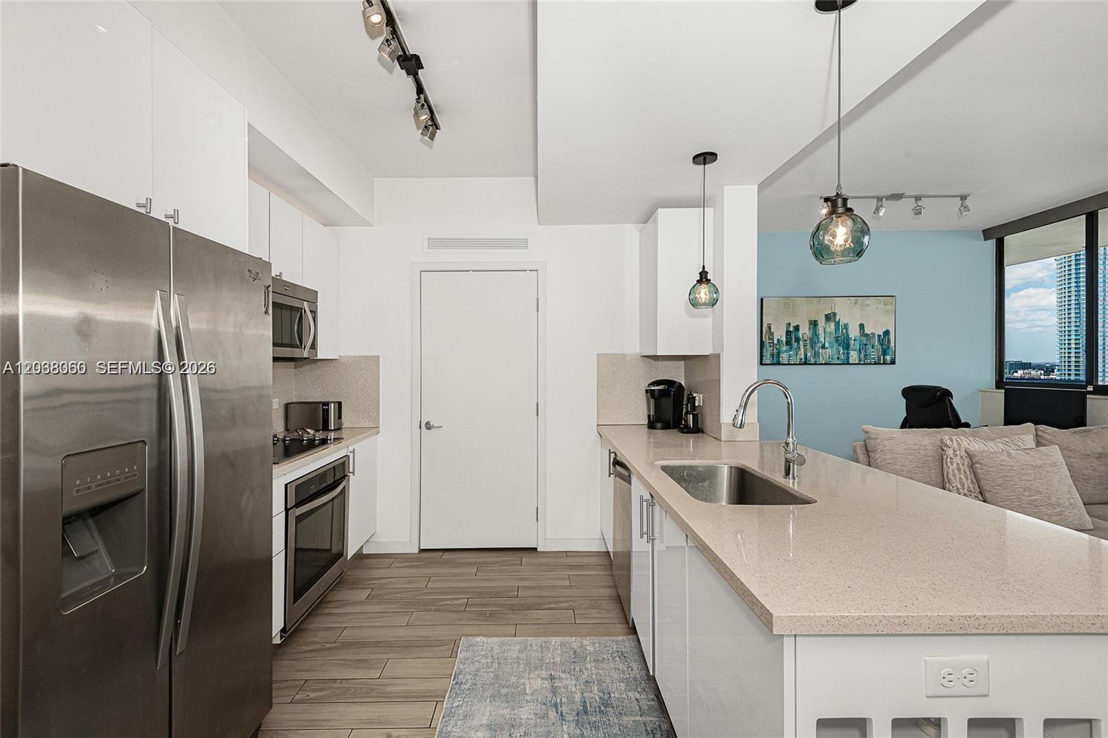 999 SW 1st Ave # 3215, Miami FL 33130 photo 3