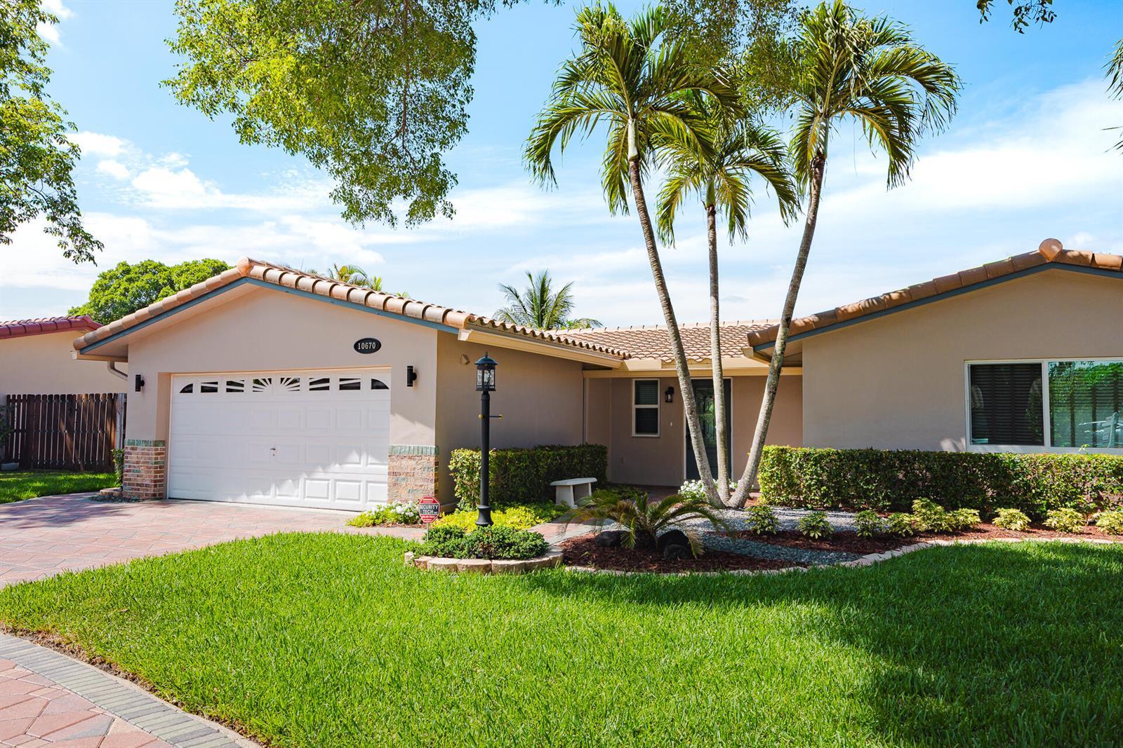 10670 NW 42nd Drive, Coral Springs FL 33065 photo 2