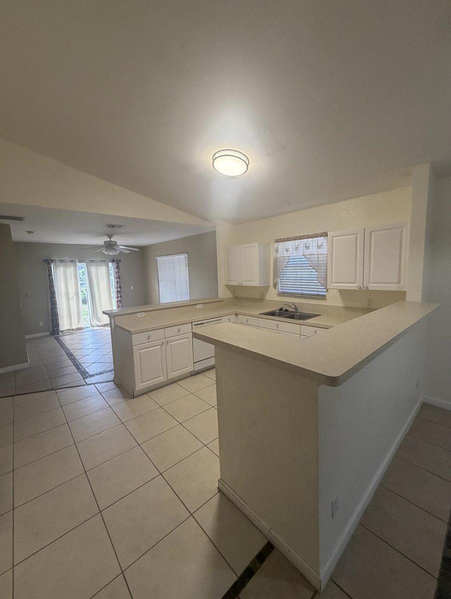 2109 Dock Street, West Palm Beach FL 33401 photo 3