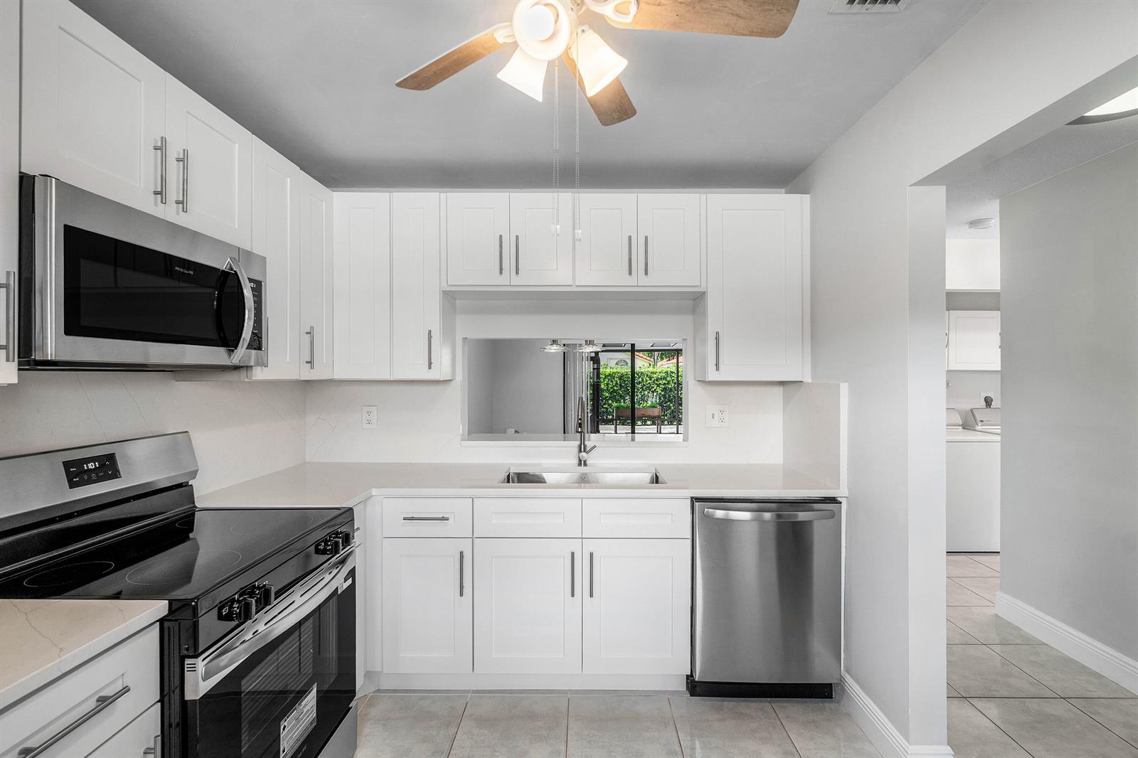 5162 Tennis Lane, Delray Beach FL 33484 photo 4